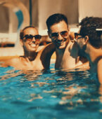 Por que se hospedar em um resort quando for viajar com mais pessoas?