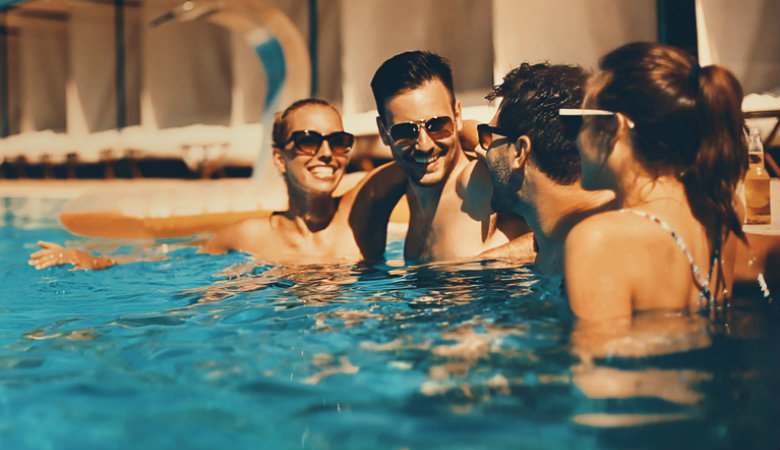 Por que se hospedar em um resort quando for viajar com mais pessoas? Por que se hospedar em um resort quando for viajar com mais pessoas?