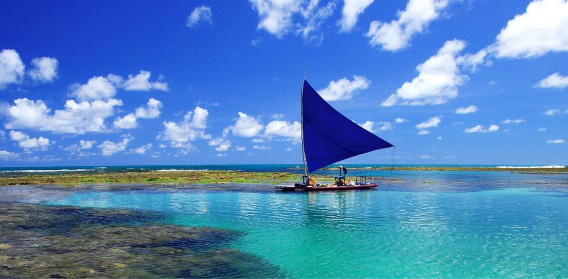 Alagoas: mergulhe em praias tranquilas