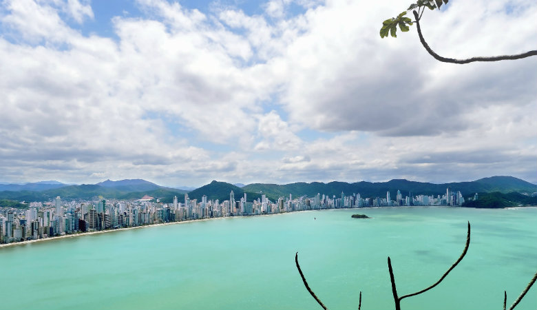 Listamos as melhores praias do Sul para você se apaixonar