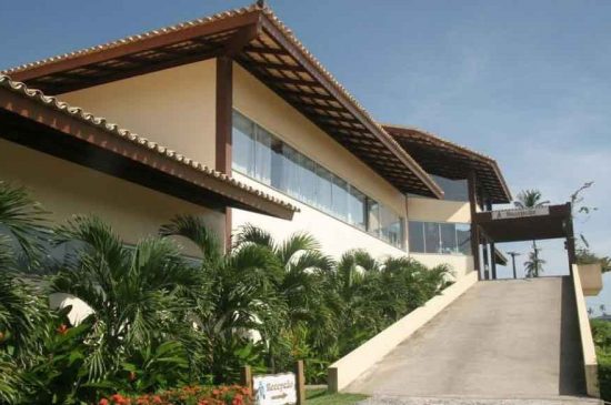 Conheça o Hotel Aldeia da Praia, em Ilhéus