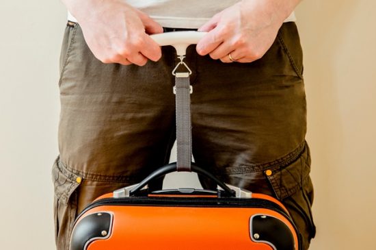 Excesso de bagagem? Use uma balança de mala
