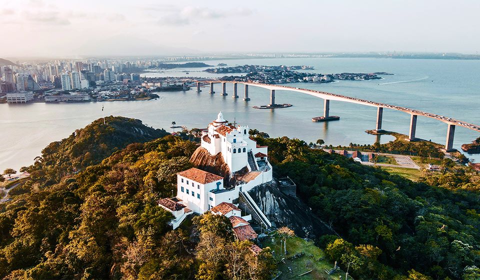 Explore novos destinos: surpreenda-se com os tesouros do Espírito Santo Explore novos destinos: surpreenda-se com os tesouros do Espírito Santo