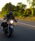 Hospedagem inteligente: a melhor amiga da liberdade sobre duas rodas