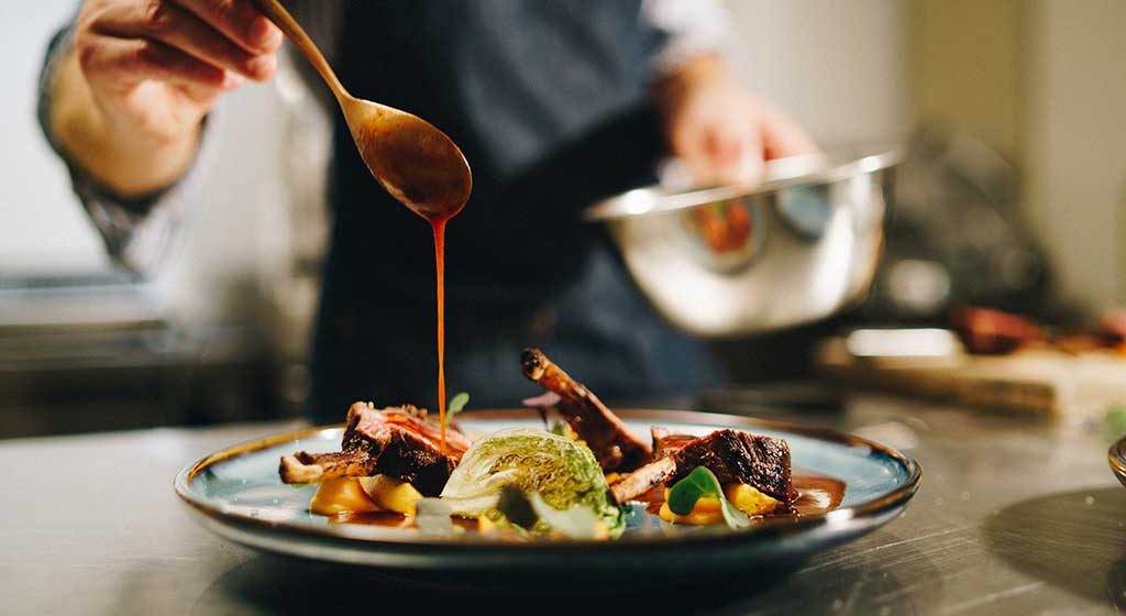 Sabores que valem a viagem: descubra os restaurantes brasileiros que possuem estrelas Michelin Sabores que valem a viagem: descubra os restaurantes brasileiros que possuem estrelas Michelin