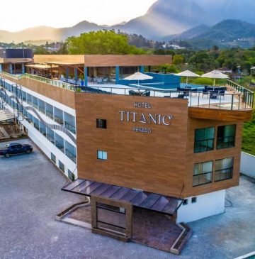 Hotel Titanic em Penedo (RJ): conheça a hospedagem inspirada em um cruzeiro de luxo na Serra da Mantiqueira Hotel Titanic em Penedo (RJ): conheça a hospedagem inspirada em um cruzeiro de luxo na Serra da Mantiqueira